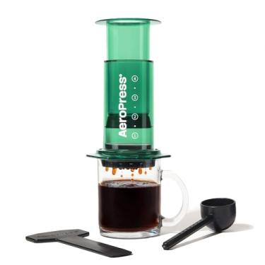 Imagem de AeroPress Clear Green Coffee Press, prensa francesa multifuncional, cafeteira manual estilo espresso e pour-over, preparo em 2 minutos, cafeteira portátil pequena para viagem e acampamento