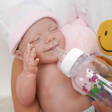 Imagem de SHENGX Bebe Reborn Realista,48cm/19" Silicone Realista Bebe,Pesa cerca de 2,4 libras,Reborn Realista Recem Nascido,Vem com roupas de boneca, mamadeiras, chupetas, etc.,Menino