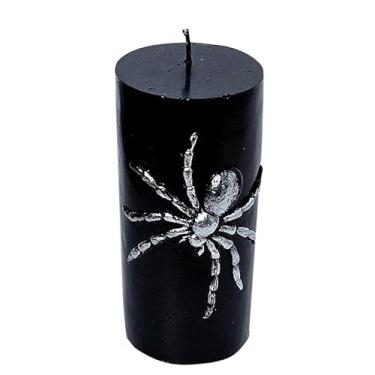 Imagem de Vela sangrenta de pilar de aranha de Halloween preta e prata, 15 x 7,6 x 7,6 cm