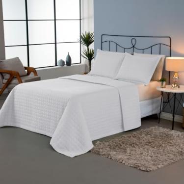 Imagem de Kit Casal King 3 Peças Cobre-Leito Copacabana 300 Fios Matelado – Toque Macio e Sofisticado (Branco)