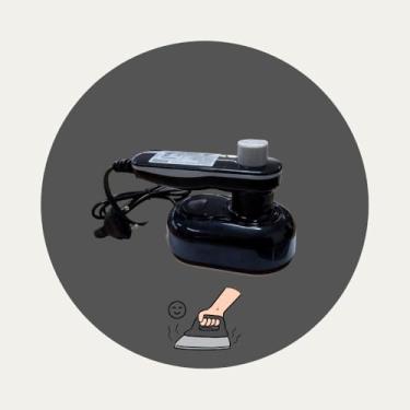 Imagem de Ferro de Passar Portátil Mini, Preto, Bivolt 127V-220V, 32W, Tanque de Água 50ml, Compacto para Viagem, 11,5 x 6 x 7,5 cm