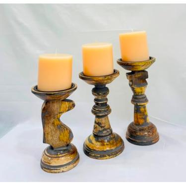 Imagem de Castiçais cinza rústico de madeira para velas de pilar, castiçais de madeira rusitc, decoração de mesa de centro de mesa, castiçais em forma de peças de xadrez (conjunto de 3) 16,5 x 19 x 20 cm,