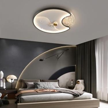 Imagem de Luminária de teto criativa de desenho animado em LED para quarto infantil, moderna e dimerizável, com design de astronauta, controle remoto, ideal para iluminação decorativa em quartos, escr