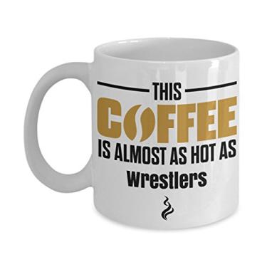 Imagem de Presente para lutadores - Caneca This Coffee is Qumost as Hot as Wrestlers