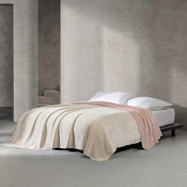 Imagem de Calvin Klein - Cobertor King, roupa de cama de pelúcia super macia, cobertor de cama de luxo, certificado Oeko-Tex (bege sólido reversível moderno, King)