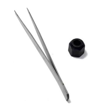 Imagem de Porca Para Prender a Agulha Máquina Overlock GN-1 Sequinha Mais Pinça 