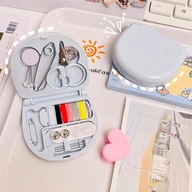 Imagem de Kit de costura de viagem para iniciantes adultos, mini kit de reparo de costura portátil com caixa, incluindo agulhas, tesouras, botões, clipes, pinos, ferramenta de suprimentos DIY para casa