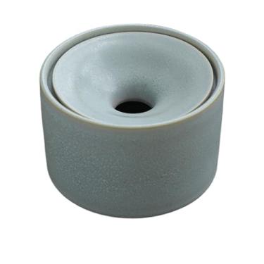 Imagem de Cinzeiro Cinzeiro redondo de cerâmica para casa, sala estar, escritório ou mesa chá. Tampa simples em formato funil para evitar que as cinzas se espalhem