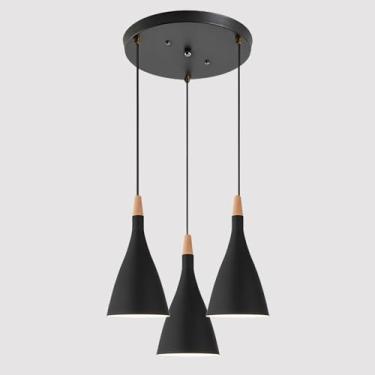 Imagem de Luminária pendente moderna para interiores, conjunto triplo de luminárias pendentes com cúpula metálica, ideal para sala de jantar, cozinha ou ilha. Possui altura ajustável.