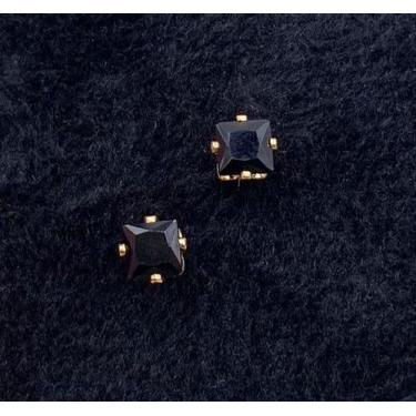 Imagem de Brinco Quadrado Pequeno Zircônia Preta Banhado em Ouro 18K - Cassis Ka
