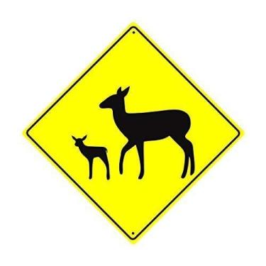 Imagem de Great Road Sign Deer with Fawn Graphic Crossing Wildlife Animal Caution Xing Hunter Crossing Sign Funny Yellow Diamond Tin Sign Placa de metal de alumínio para decoração de casa 30 x 30 cm