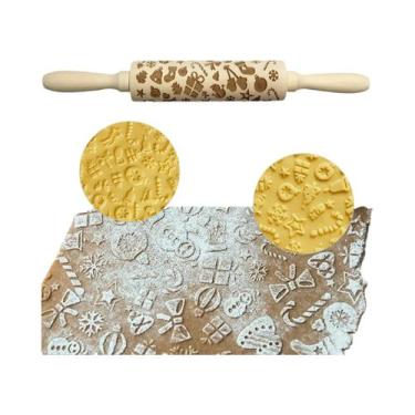 Imagem de Rolo De Massa De Madeira Temático De Natal Com Gravação 3D E Padrão De