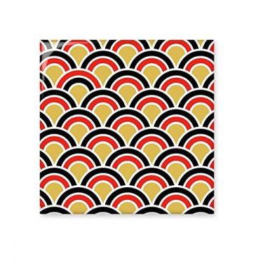 Imagem de Pedra de adorno de tijolos esmaltados esquadrão vermelho dourado preto padrão cerâmica