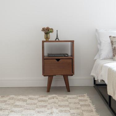 Imagem de Mesa De Cabeceira Com 1 Gaveta Em Madeira Verniz Castanho