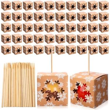 Imagem de Ctosree 50 conjuntos de caixas de maçã de doces de Natal com orifício e bastão, 10 x 10 x 10 cm, kit de caixa de maçã caramelo, embalagem de presente com janela transparente para casamento, inverno