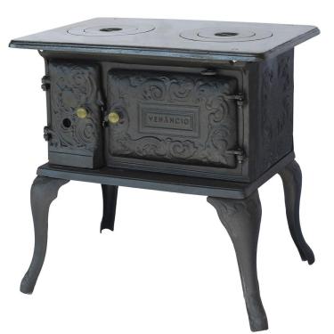 Imagem de Fogão a Lenha Nº01 de Ferro Fundido Preto com Forno Venâncio FLF01