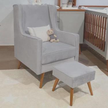 Imagem de Poltrona Amamentação Aquila com Puff Pé palito em Madeira Veludo Cinza