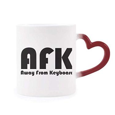 Imagem de Caneca sensível ao calor citação Away From Keyboard Caneca vermelha muda de cor