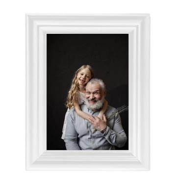 Imagem de Porta-retratos MOMLKFDAY branco 20x25cm Madeira com vidro HD