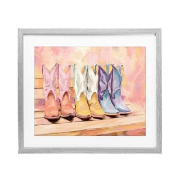 Imagem de Stupell Industries Botas pintadas trio impressão emoldurada cinza sob vidro, design por Kim Allen, 17 x 21