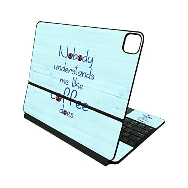 Imagem de MIGHTY SKINS Película compatível com o teclado Apple Magic para iPad Pro 12,9 polegadas (5ª geração) – Coffee Understands Me | Capa protetora, durável e exclusiva com decalque de vinil | Feita nos EUA