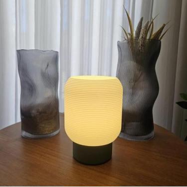 Imagem de Abajur Luminaria De Mesa Quarto E Sala Moderno Com Lâmpada - QORA Desi