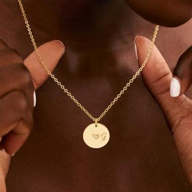 Imagem de Colar feminino com pingente de disco de coração com inicial de ouro 14 K, banhado a ouro delicado, feito à mão, fofo, coração, inicial, minúsculo, colar, joia, Medium, Latão, Sem Pedra Preciosa