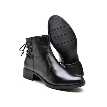Imagem de Bota Feminina Ankle Boot Preta em Couro, Salto Baixo, Cadarço Traseiro, Estilo Casual e Elegante para Uso Diário