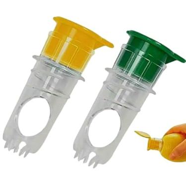 Imagem de Espremedor de limão, 2 peças, extrator manual de suco de limão, transparente com tampa embutida, espremedor de frutas cítricas portátil compacto de plástico laranja para coquetéis, mini espremedor de
