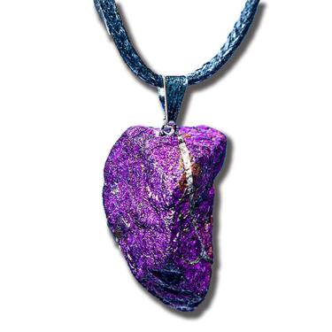 Imagem de Colar Pedra Bruta Purpurita Natural Montagem Pino Prateado