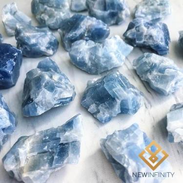 Imagem de Pedra Bruta de Calcita Azul Cristal Natural 2cm Calma e paciência - Ne