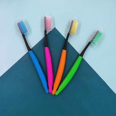 Imagem de Kit 100 Escovas De Dente Macia Com Capa Protetora - Escova Dental