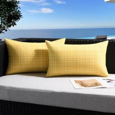 Imagem de UGASA Capas de almofada impermeáveis para ambientes externos, pacote com 2 fronhas resistentes à água para pátio, textura de tecido de verão, decorativas, para jardim, varanda, quintal, barraca, 30 x