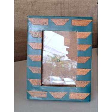 Imagem de Porta Retrato Madeira e Resina Verde - Via Decor