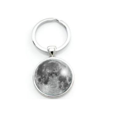 Imagem de Chaveiro Lua Satélite Natural da Terra - RECANTOASTRALSITE