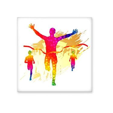 Imagem de Pedra adorna de tijolo vitrificado com padrão de torcida de jogador de futebol