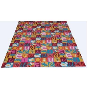 Imagem de Tapete Infantil Brisa Vogais com Textura Macia e Base Antiderrapante Multicolorido Kapazi