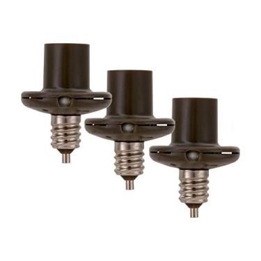 Imagem de Adaptador de tomada redutor de soquete com sensor de luz de crepúsculo ao amanhecer Amertac SLC2BCB3-4 da American TACK & HARDWARE. 60 W. 120 V. incandescente. bronze