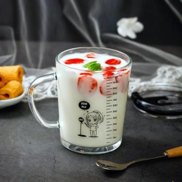 Imagem de Copo medidor de vidro canecas fofas – presentes favoritos das crianças para leite, suco, café com marcas de leitura fácil para meninos, meninas, iniciantes e perda de peso (meninas)