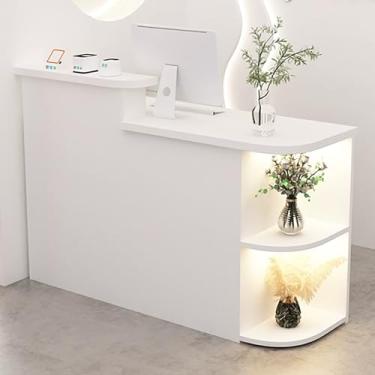 Imagem de Mesa de recepção moderna com gaveta trancável e prateleira de armazenamento de canto - Balcão de caixa de varejo para escritório ou loja de varejo - Mesa de recepção branca da recepção da recepção