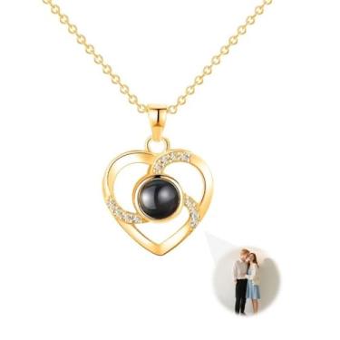Imagem de Colar com foto personalizada com imagem dentro, colar de pingente de coração personalizado, colar de projeção de imagem para mãe, esposa, casais, dia dos namorados, dia das mães, presente memorial de