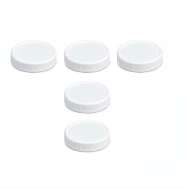 Imagem de Pacote com 5 tampas de frasco de vidro de boca larga para bola, Kerr e mais - tampas de armazenamento de plástico branco para potes de conserva - à prova de vazamento, lavável na lava-louças e grau