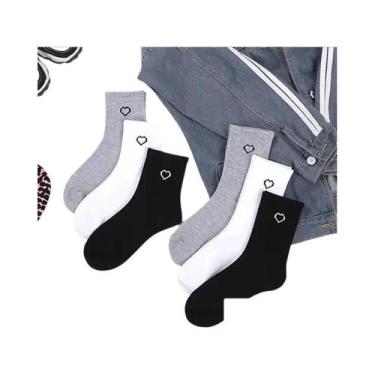 Imagem de Meias Esportivas Femininas De Cano Curto Com Coração Preto E Branco, C