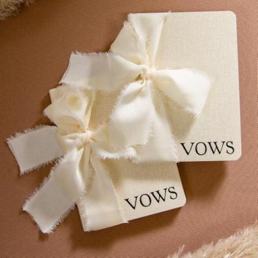 Imagem de Vow Book Modern Album Designs em relevo em creme com fita (2)