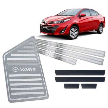 Imagem de Soleira Vinil + Descanso Toyota Yaris 2018 2019 Prata Relevo