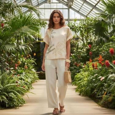 Imagem de Blusa Feminina Manga Curta Estampa Folhagem em Poliéster com Viscose C