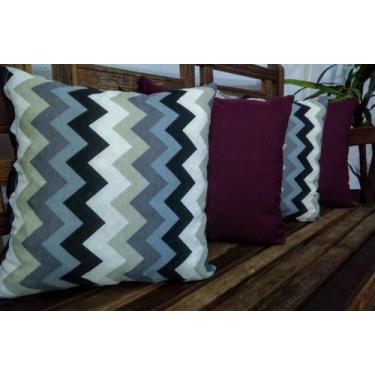 Imagem de  kit 4 capas de almofadas Gorgurinho/ Oxford Vinho 45x 45 - Thais Enxo