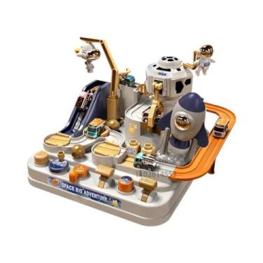 Imagem de Trem de Brinquedo Interativo com Pista de Corrida - Modelo de Ferrovia