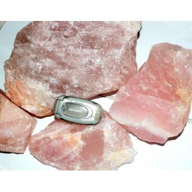 Imagem de Quartzo Rosa Bruto Natural 5 kg para Lapidação e Artesanato - Atacado