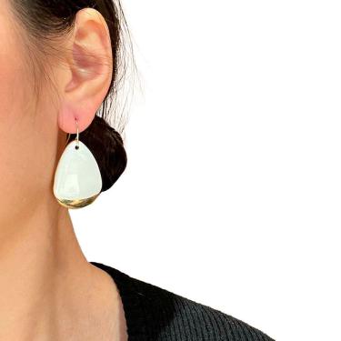 Imagem de Brinco Feminino Dourado e Branco Oval Luxo Tendência